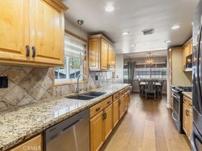 15657 15657 Devonshire, Granada Hills CA 91344