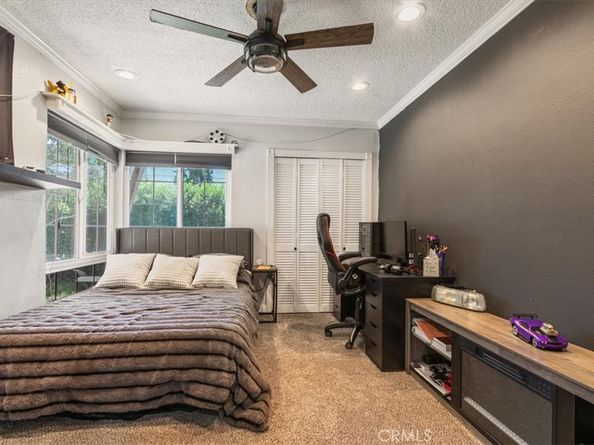 15657 15657 Devonshire, Granada Hills CA 91344