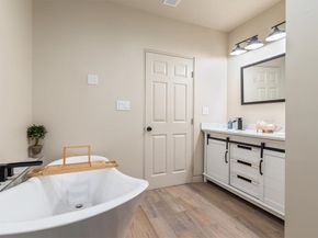15657 15657 Devonshire, Granada Hills CA 91344