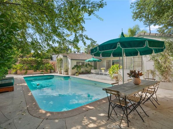 2240 N New Hampshire Avenue, Los Feliz CA 90027