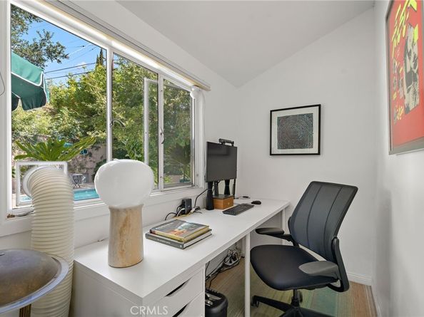 2240 N New Hampshire Avenue, Los Feliz CA 90027