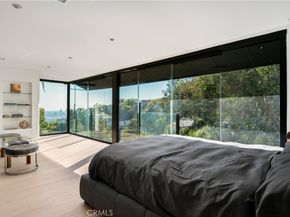 1782 Viewmont Drive, Los Angeles CA 90069