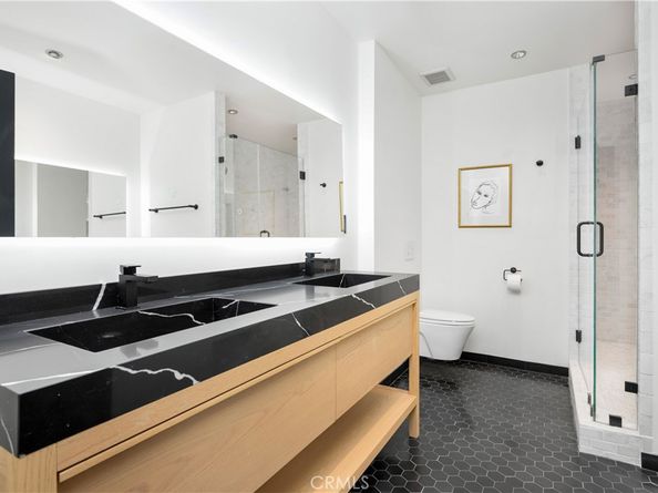 1782 Viewmont Drive, Los Angeles CA 90069