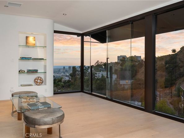 1782 Viewmont Drive, Los Angeles CA 90069