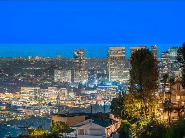 1782 Viewmont Drive, Los Angeles CA 90069