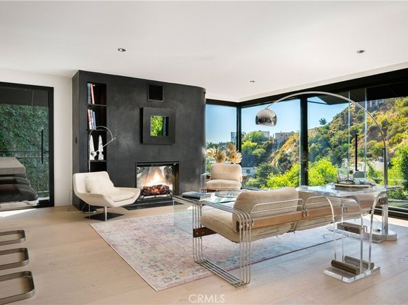 1782 Viewmont Drive, Los Angeles CA 90069