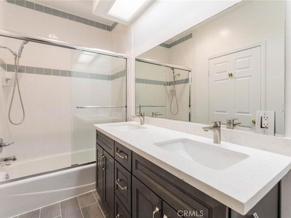 14948 Moorpark Street, Sherman Oaks CA 91403