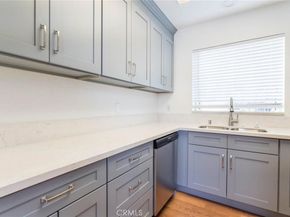 14948 Moorpark Street, Sherman Oaks CA 91403