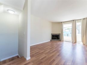 14948 Moorpark Street, Sherman Oaks CA 91403