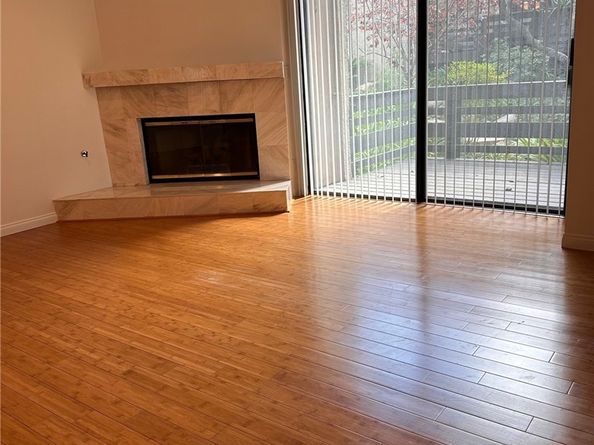 21900 Marylee Street 277, Woodland Hills CA 91367