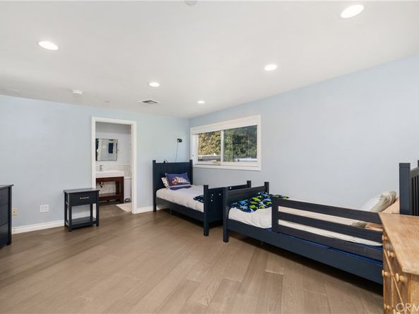 7670 Woodrow Wilson, Los Angeles CA 90046