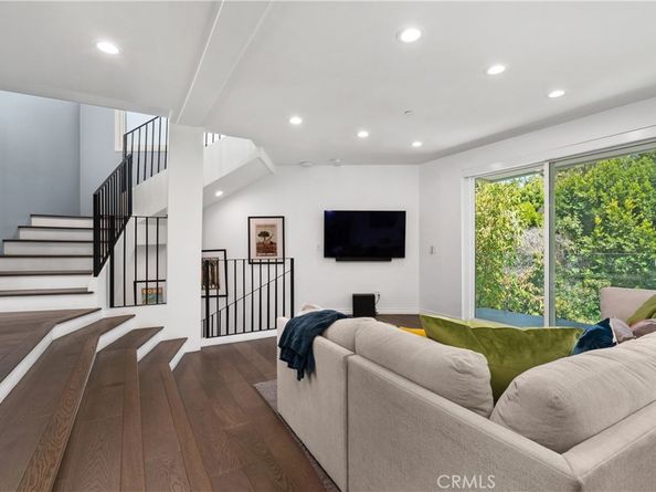 7670 Woodrow Wilson, Los Angeles CA 90046