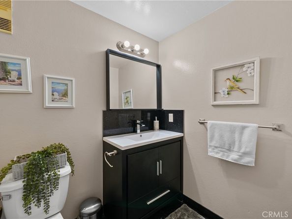 15053 Sherman Way A, Van Nuys CA 91405