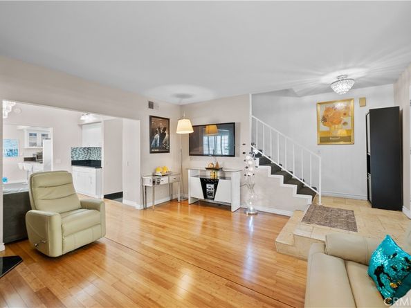 15053 Sherman Way A, Van Nuys CA 91405