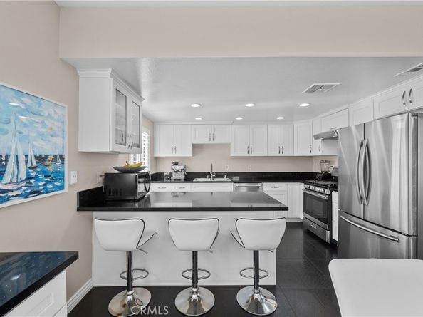 15053 Sherman Way A, Van Nuys CA 91405