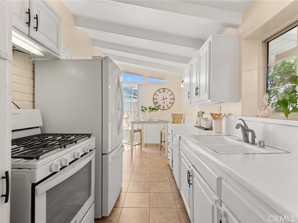11218 Orion Avenue, San Fernando CA 91345