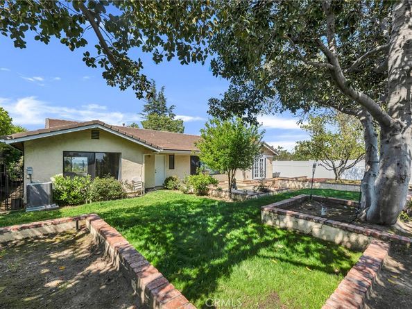 17004 Gledhill Street, Northridge CA 91325