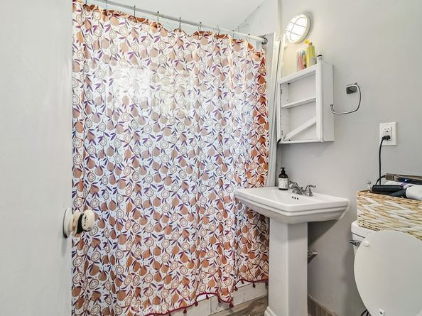 716 Echandia Street, East Los Angeles CA 90033