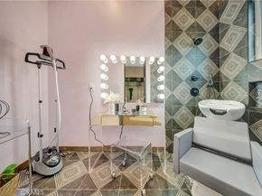 6451 Chesebro Road, Agoura Hills CA 91301