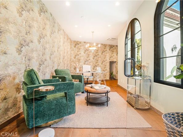 6451 Chesebro Road, Agoura Hills CA 91301