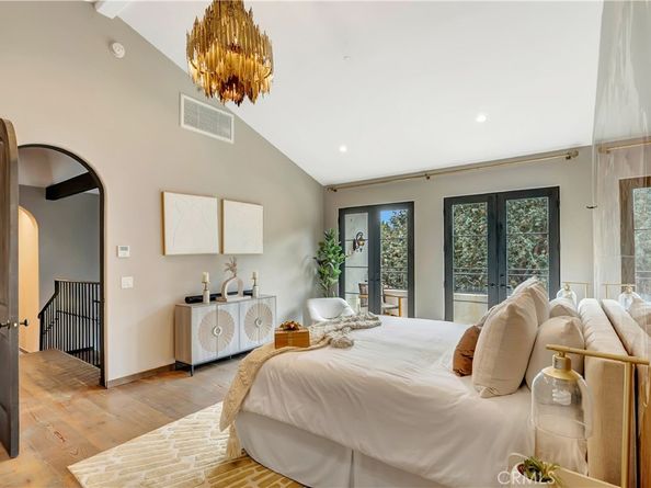 6451 Chesebro Road, Agoura Hills CA 91301