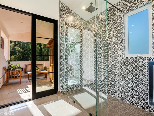 6451 Chesebro Road, Agoura Hills CA 91301