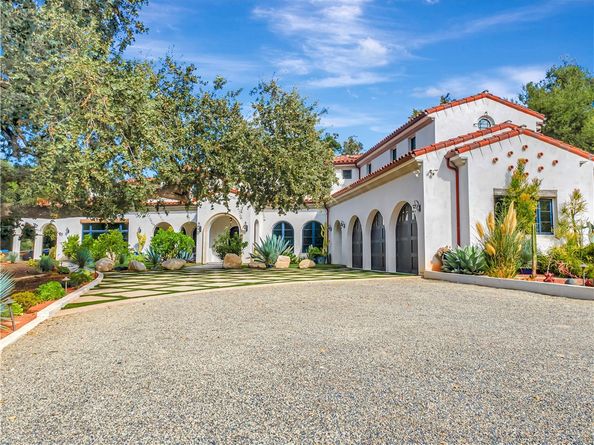 6451 Chesebro Road, Agoura Hills CA 91301