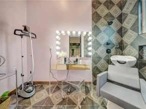 6451 Chesebro Road, Agoura Hills CA 91301