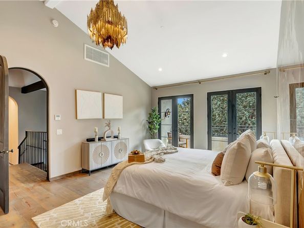 6451 Chesebro Road, Agoura Hills CA 91301