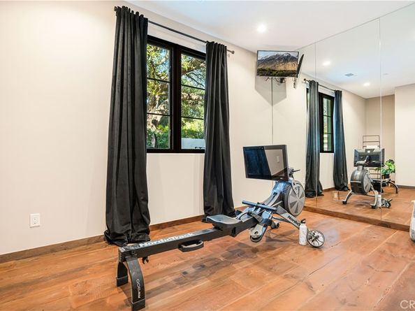 6451 Chesebro Road, Agoura Hills CA 91301