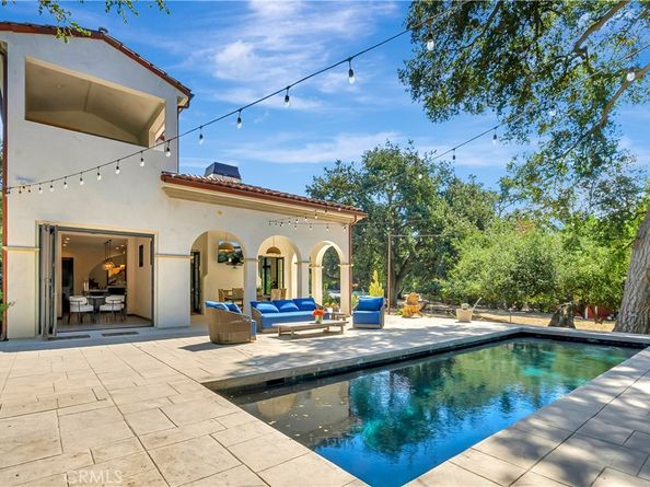 6451 Chesebro Road, Agoura Hills CA 91301