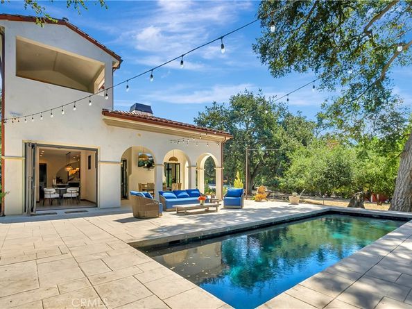 6451 Chesebro Road, Agoura Hills CA 91301