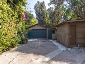 2100 Holly Drive, Los Angeles CA 90068