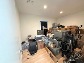 22037 Ybarra, Woodland Hills CA 91364