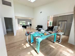 22037 Ybarra, Woodland Hills CA 91364