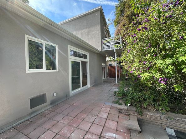 22037 Ybarra, Woodland Hills CA 91364