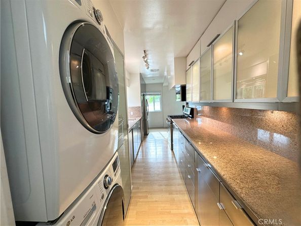 22037 Ybarra, Woodland Hills CA 91364