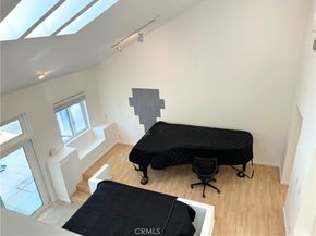 22037 Ybarra, Woodland Hills CA 91364