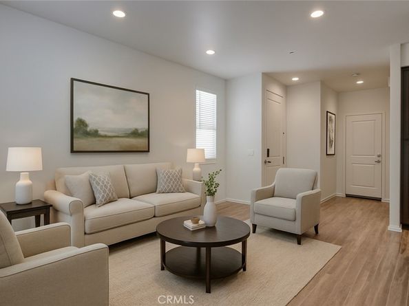 14909 Navarre Way, Sylmar CA 91342