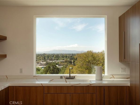 11268 Sunshine Terrace, Studio City CA 91604