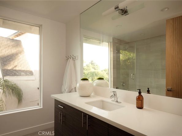 11268 Sunshine Terrace, Studio City CA 91604