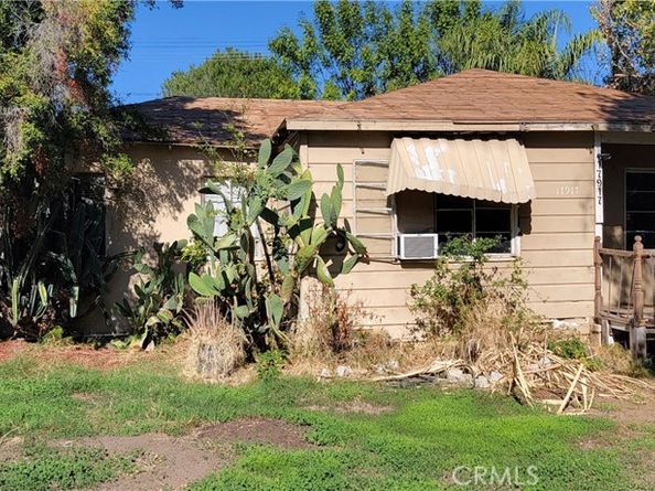 17917 Burbank, Encino CA 91316