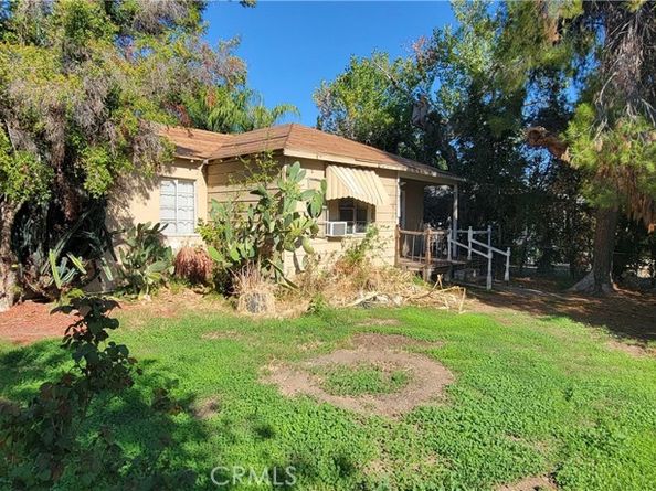 17917 Burbank, Encino CA 91316