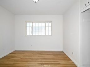 19324 Victory Boulevard, Reseda CA 91335