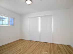 19324 Victory Boulevard, Reseda CA 91335