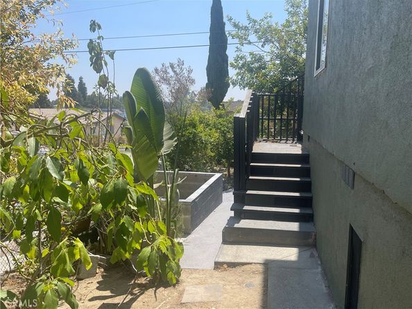 702 S Soto, Los Angeles CA 90023