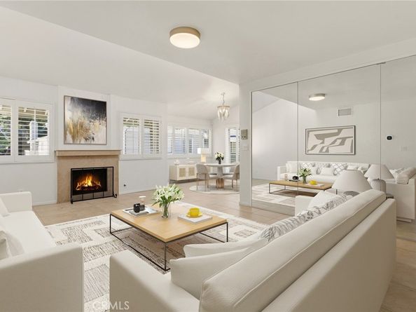 22117 Burbank Boulevard 7, Woodland Hills CA 91367