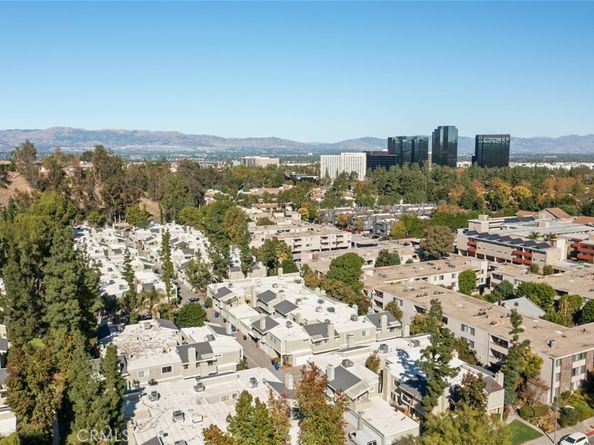 22117 Burbank Boulevard 7, Woodland Hills CA 91367