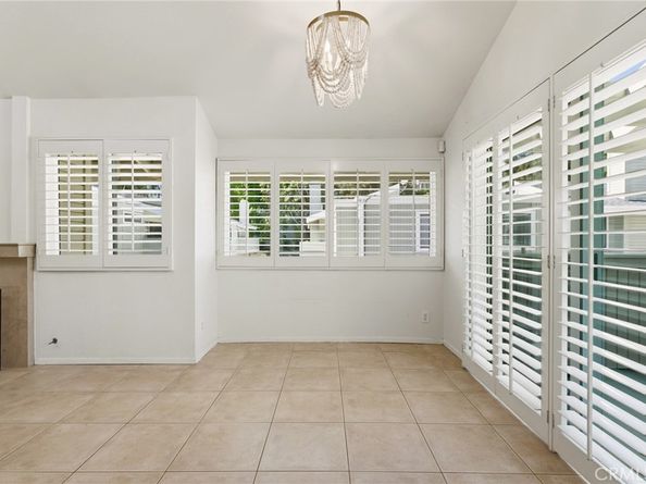 22117 Burbank Boulevard 7, Woodland Hills CA 91367