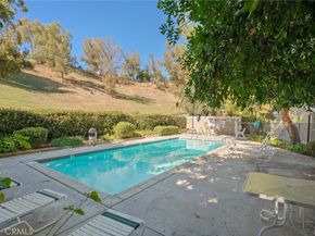 22117 Burbank Boulevard 7, Woodland Hills CA 91367